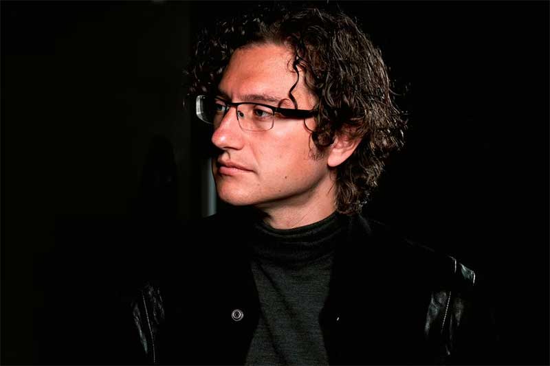 headshot of composer Teddy Abrams